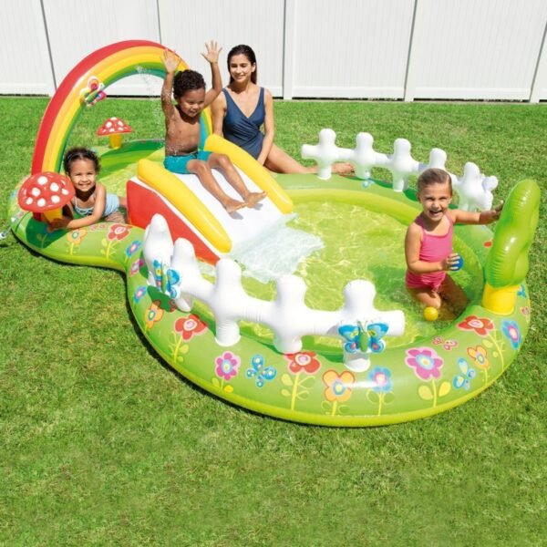 Centro de juegos hinchable INTEX jardín con pulverizador